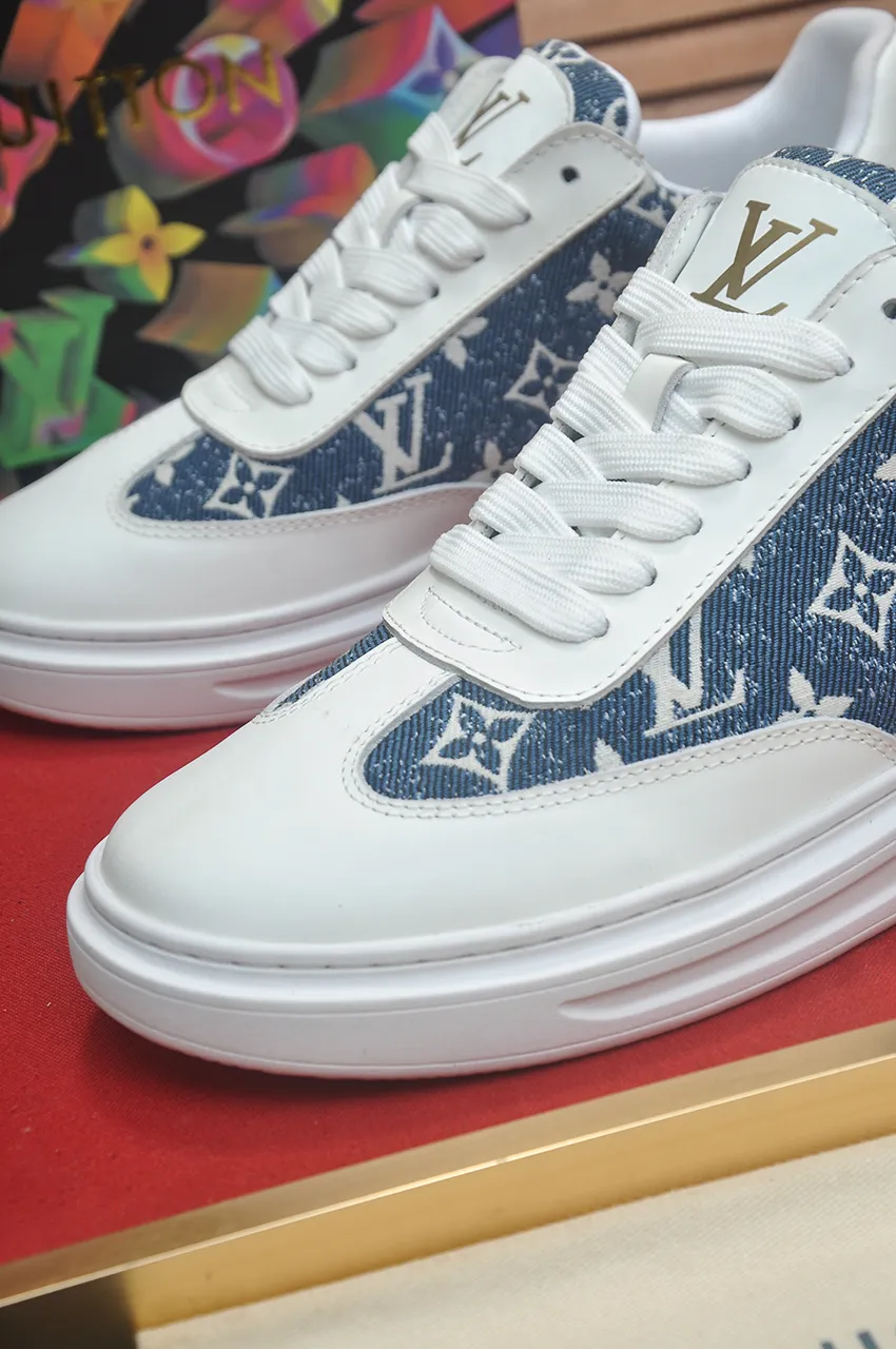 Men's shoes 💰540💶[LOUIS VUITTON] Original order price (water-dyed cowhide lining) new model 🍀LV Louis Vuitton * - top version of LV classic trendy shoes! Made of imported original cowhide, water-dyed cowhide lining, and original wear-resistant rubber outsole! High quality products! Code number 38-45 (45 is custom-made and cannot be returned or exchanged)